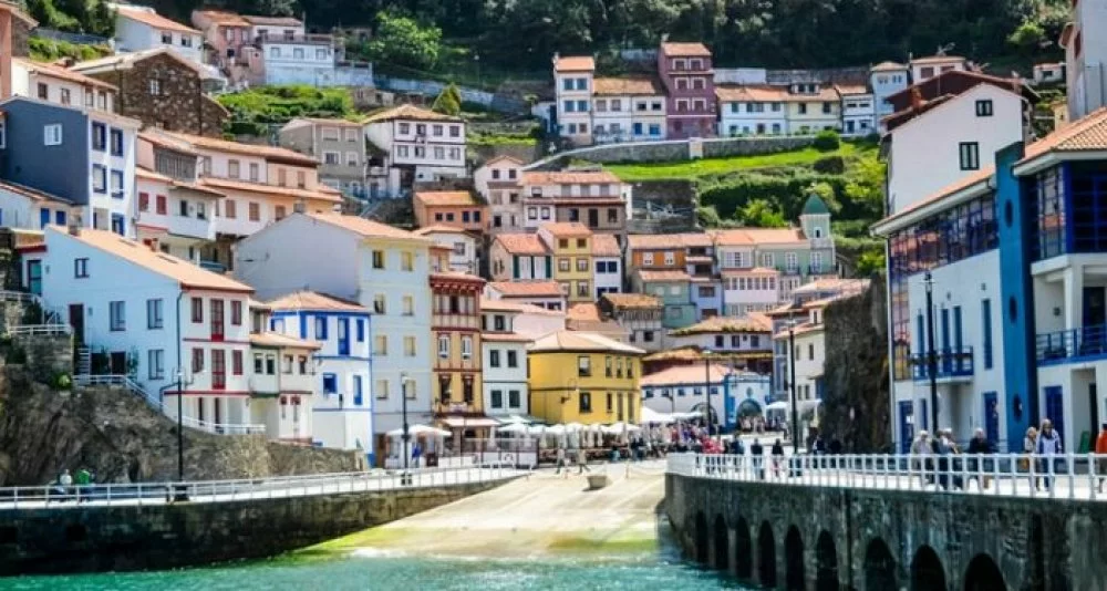 Circuit at Your Leisure through Asturias and Northern Galicia