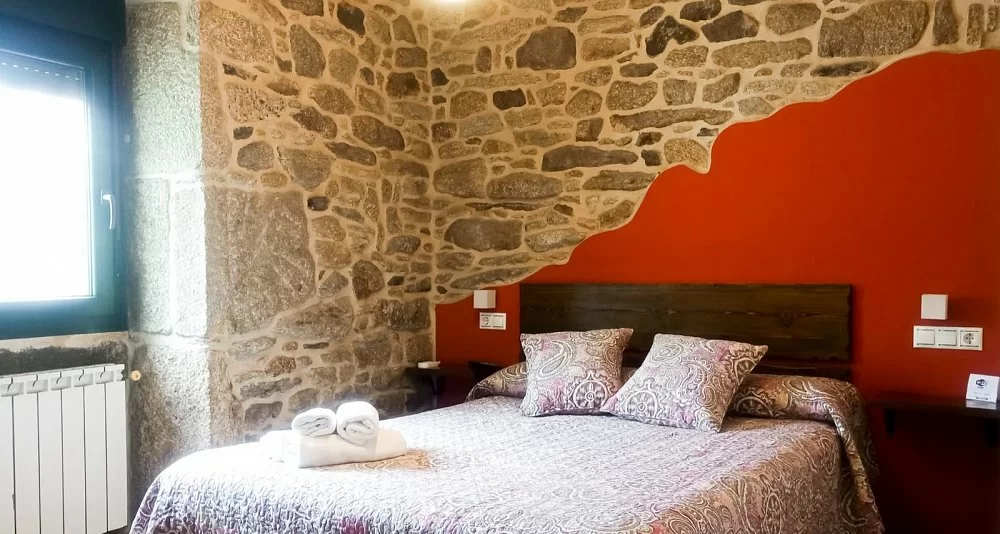 Fisterra Way from Santiago in Hostels and Traditional Galician Lodgings