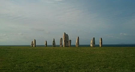 Menhires en el Campo da Rata en A Coruña._319