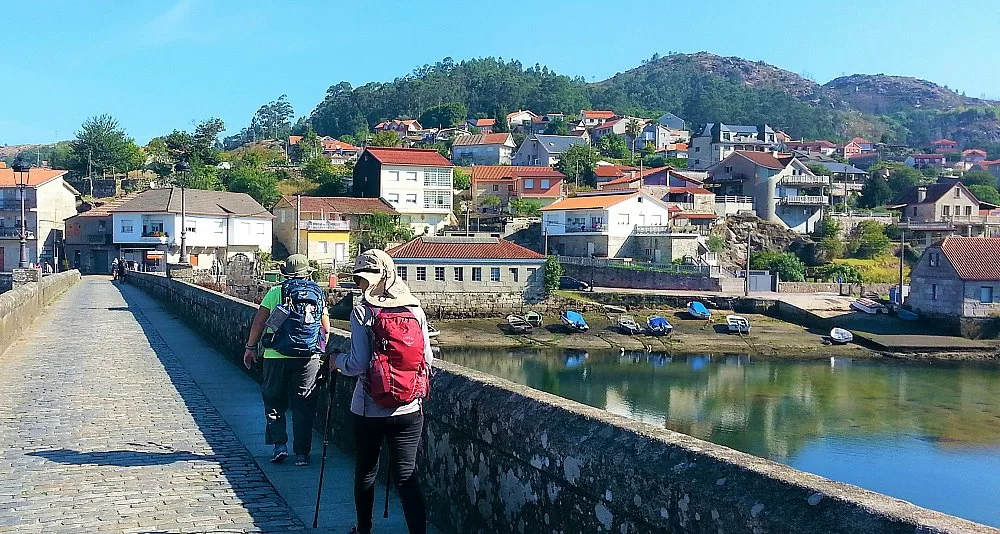 Portuguese Way from Tui in Hostels and Traditional Galician Lodgings