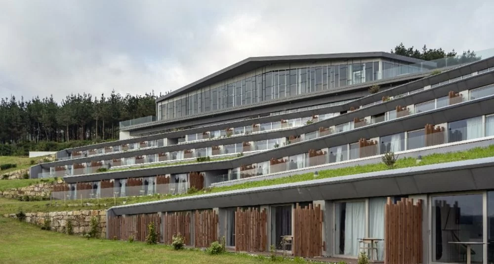 Private circuit through the Paradores of Galicia 'Costa da Morte'