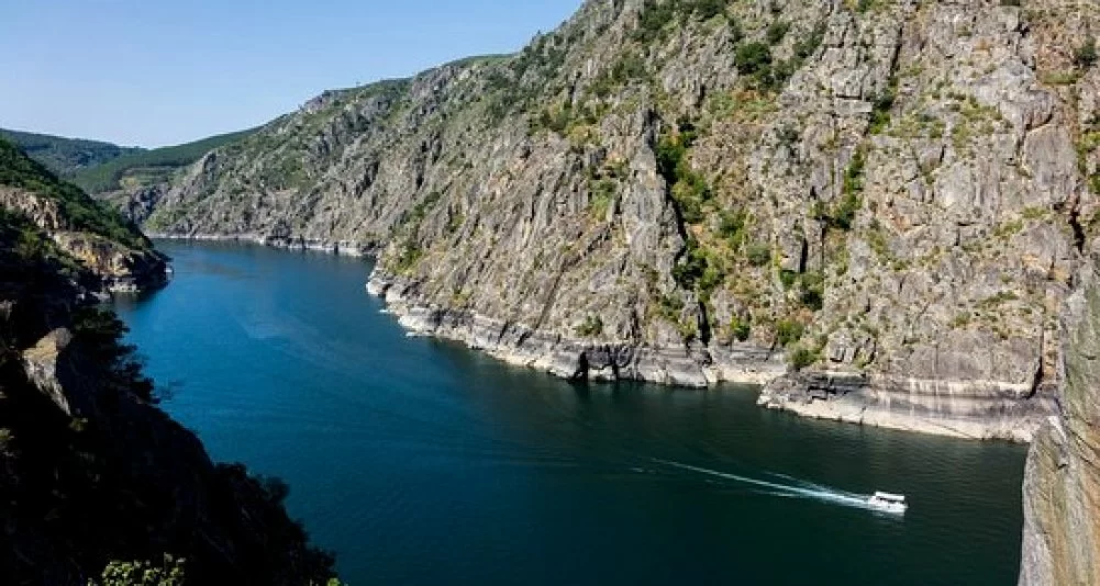 Private Thermal-Relax Getaway in the Ribeira Sacra